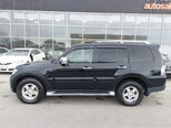 Mitsubishi Pajero-2