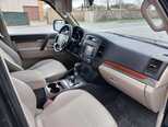 Mitsubishi Pajero-11