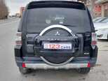 Mitsubishi Pajero-8