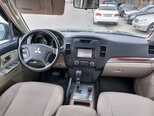Mitsubishi Pajero-10