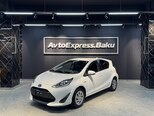 Toyota Aqua-1