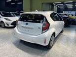 Toyota Aqua-12