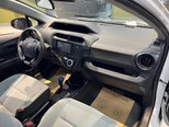 Toyota Aqua-13