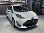 Toyota Aqua-7