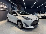 Toyota Aqua-12