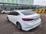 Hyundai Avante-7