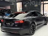 Tesla Model S-11