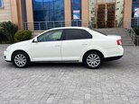 Volkswagen Jetta-2
