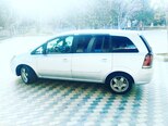 Opel Zafira-17