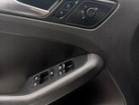 Volkswagen Jetta-9