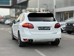 Porsche Cayenne Turbo-7