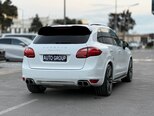 Porsche Cayenne Turbo-9