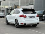 Porsche Cayenne Turbo-8