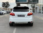 Porsche Cayenne Turbo-6