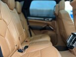 Porsche Cayenne Turbo-18