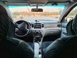 Hyundai Accent-18