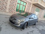 Hyundai Accent-7