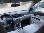 Hyundai Accent-13