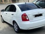 Hyundai Accent-8
