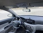 Hyundai Accent-14
