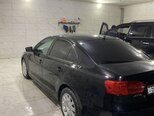 Volkswagen Jetta-8