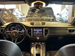 Porsche Macan-11