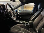 Porsche Macan-13