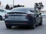Tesla Model 3-4