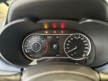 Nissan Sunny-14