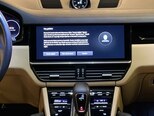 Porsche Cayenne-13