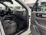 Porsche Cayenne-15