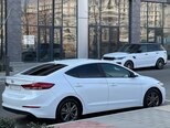 Hyundai Elantra-6