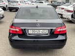 Mercedes E 220 d-4