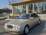 Mercedes E 220 d-9