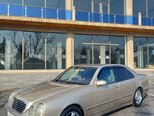 Mercedes E 220 d-12