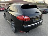 Porsche Cayenne-8