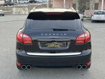 Porsche Cayenne-10