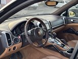 Porsche Cayenne-12