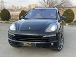 Porsche Cayenne-1