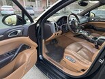 Porsche Cayenne-13