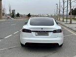 Tesla Model S-6