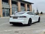Tesla Model S-8