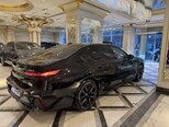BMW 750e xDrive-8