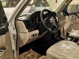 Mitsubishi Pajero-16