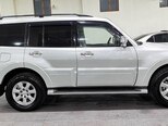 Mitsubishi Pajero-7