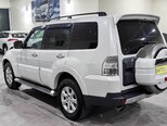 Mitsubishi Pajero-11