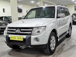 Mitsubishi Pajero-5