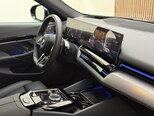 BMW 530e-14
