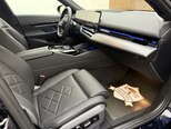 BMW 530e-12