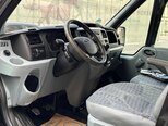 Ford Transit-13